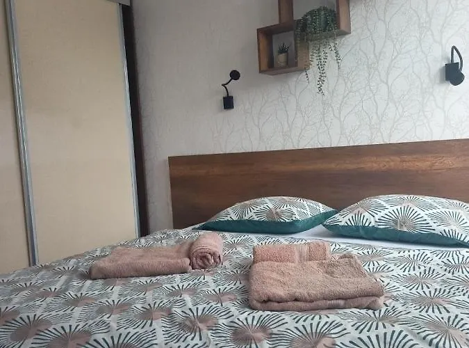 Azure View Apartment *